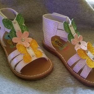 TODDLER SZ.6 SANDALS NEW NEVER WORN